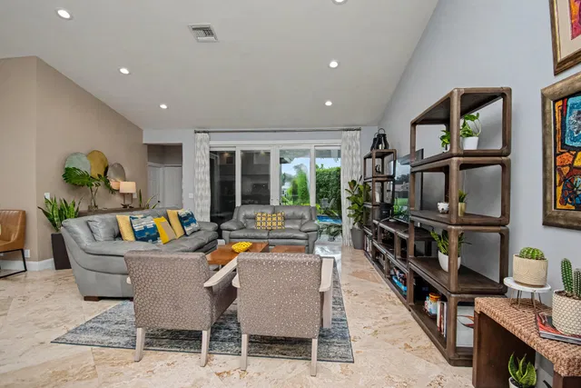 Colonnade Boca Raton Residence photo 20