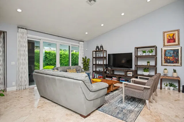 Colonnade Boca Raton Residence photo 21