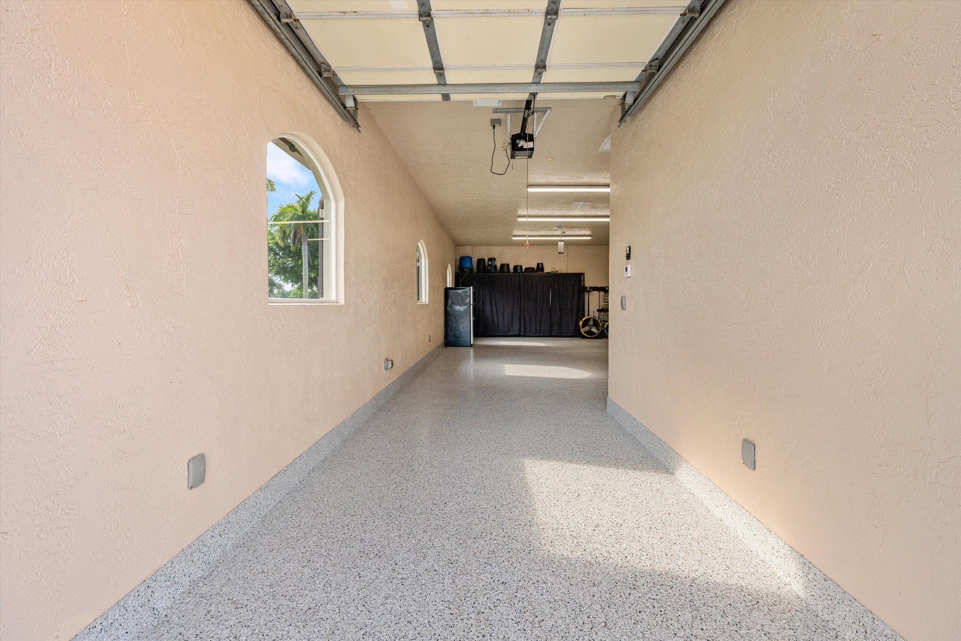 Residence photo 17