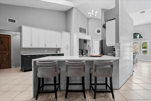 Residence photo 10