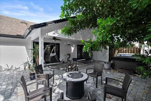 Residence photo 24