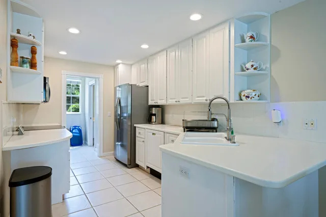  Residence photo 8
