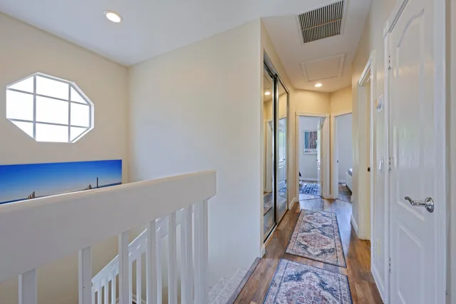  Residence photo 12