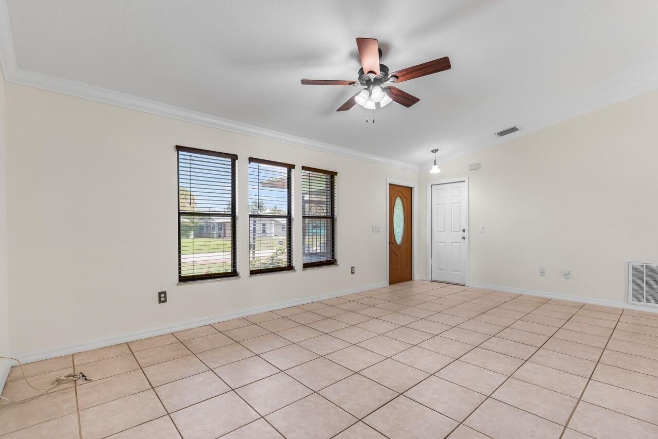 Residence photo 9