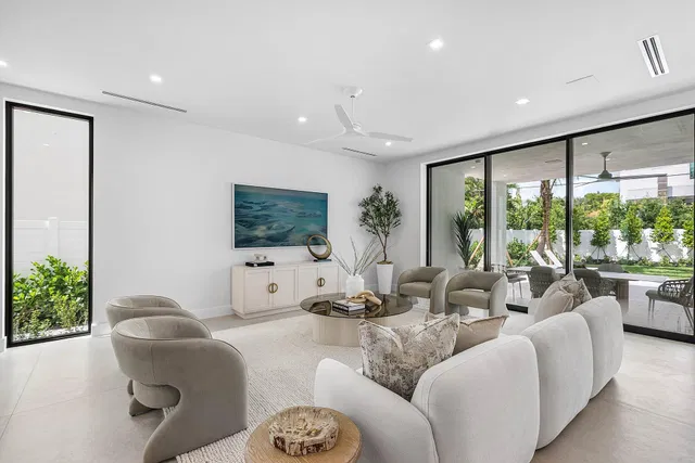 Palm Trail Delray Beach Residence photo 11