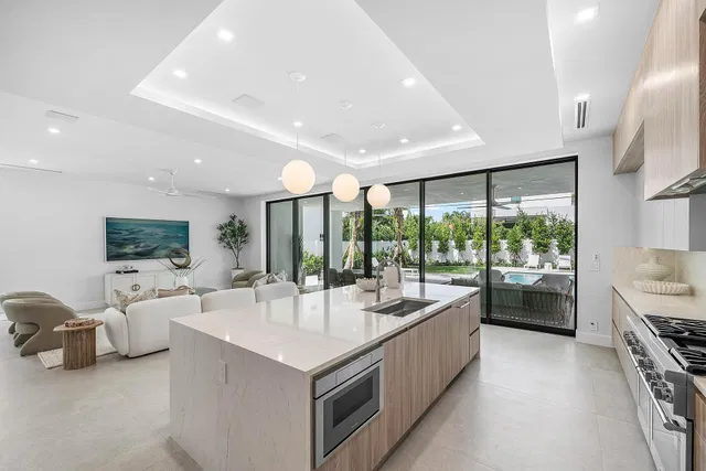 Palm Trail Delray Beach Residence photo 15