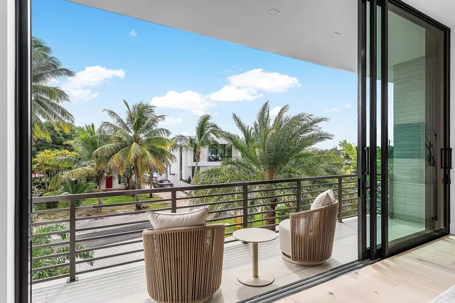 Palm Trail Delray Beach Residence photo 23