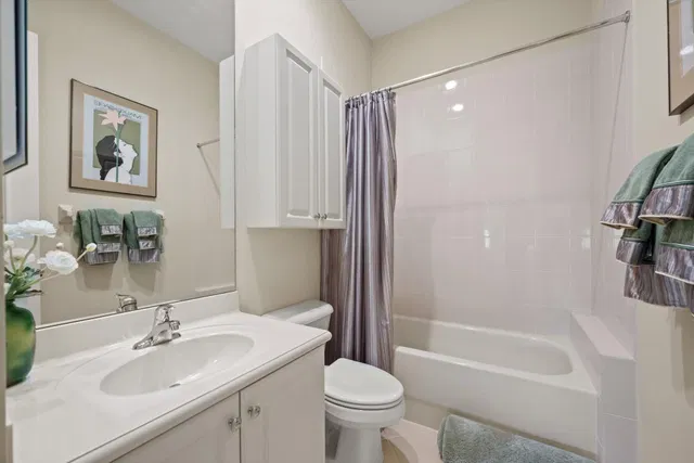 Residence photo 19