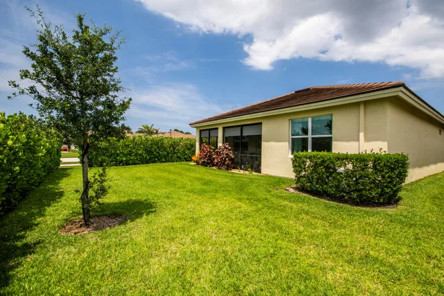 Residence photo 26