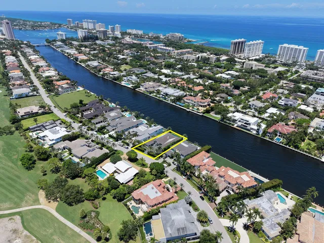 Royal Palm Yacht and Country Club Residence photo 3
