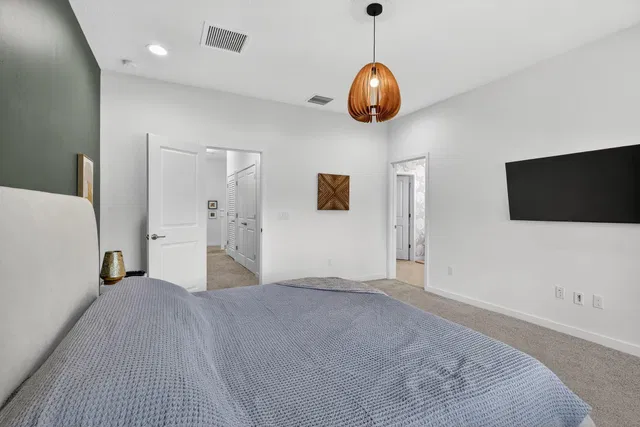 Residence photo 17
