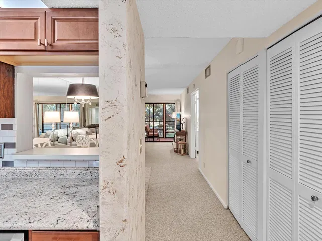 Unit 203 photo 14