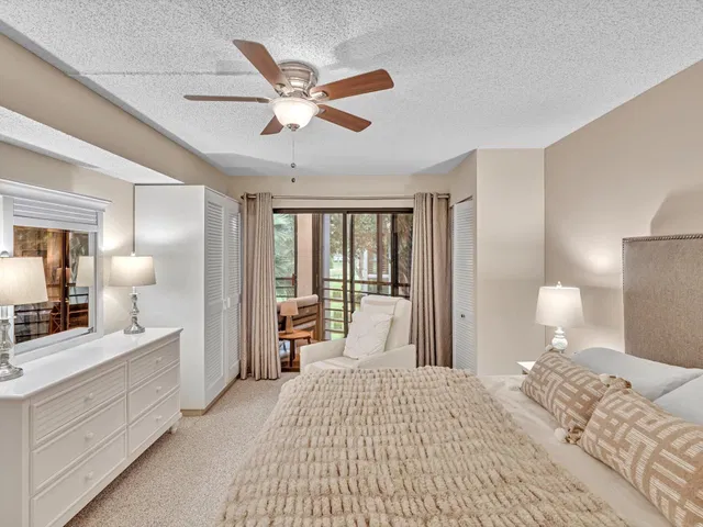 Unit 203 photo 34