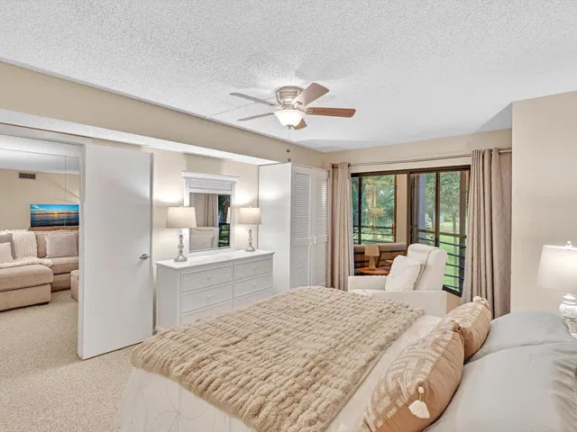 Unit 203 photo 35