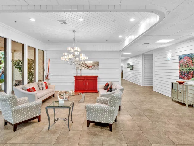 Unit 203 photo 63