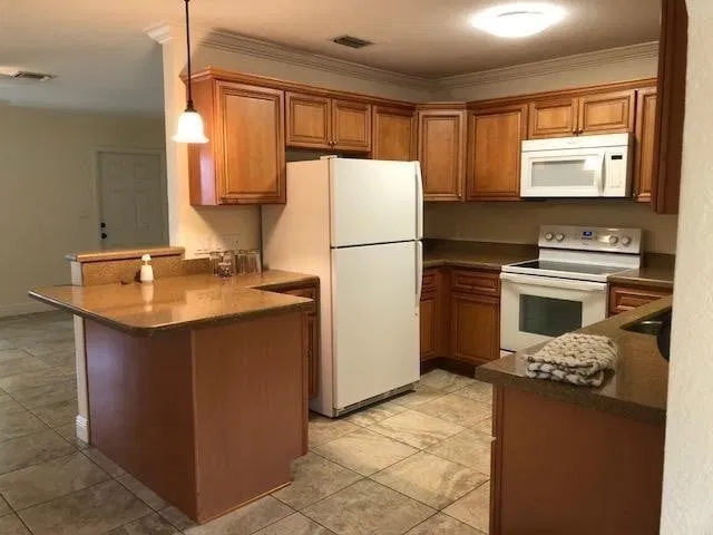 Residence photo 2