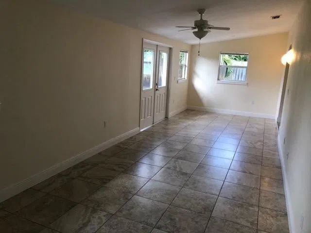 Residence photo 5