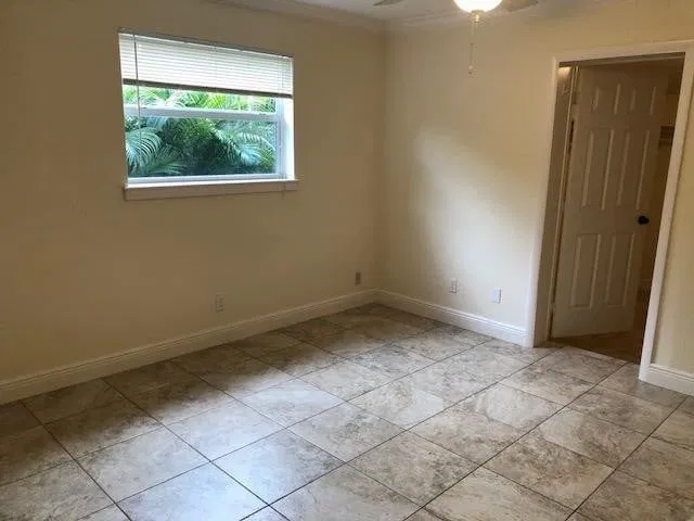 Residence photo 11