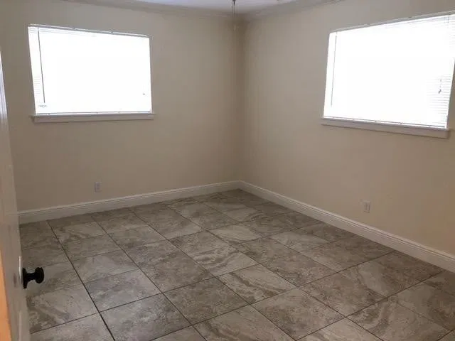 Residence photo 12