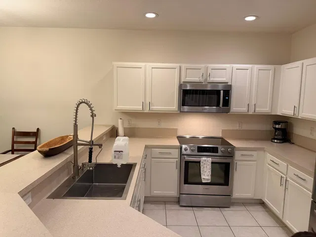 Residence photo 8