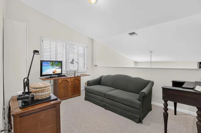 Residence photo 38