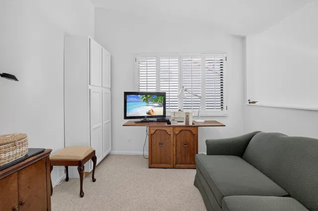 Residence photo 39