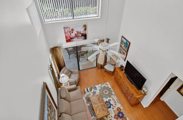 Residence photo 41
