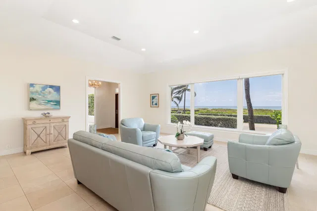 North End Palm Beach Residence photo 19