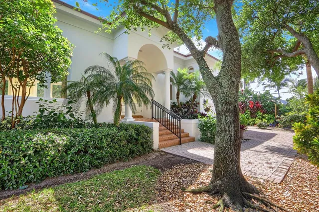 North End Palm Beach Residence photo 36