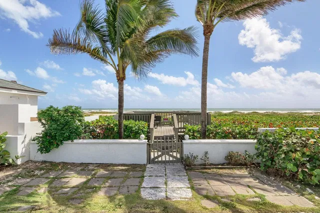 North End Palm Beach Residence photo 47