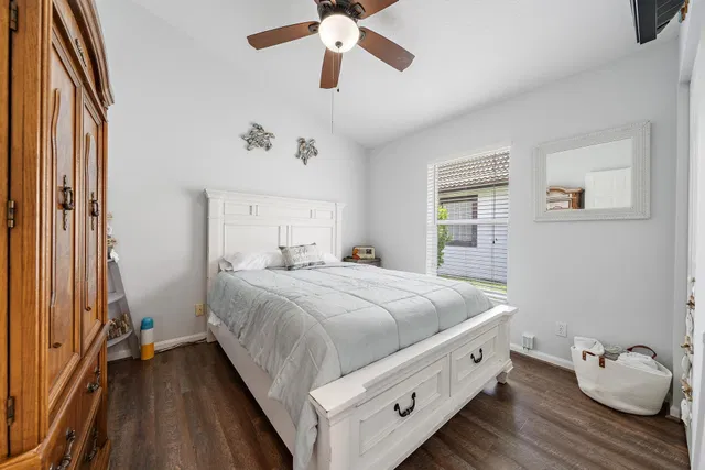Residence photo 15