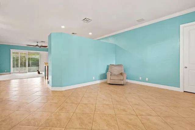 Residence photo 6