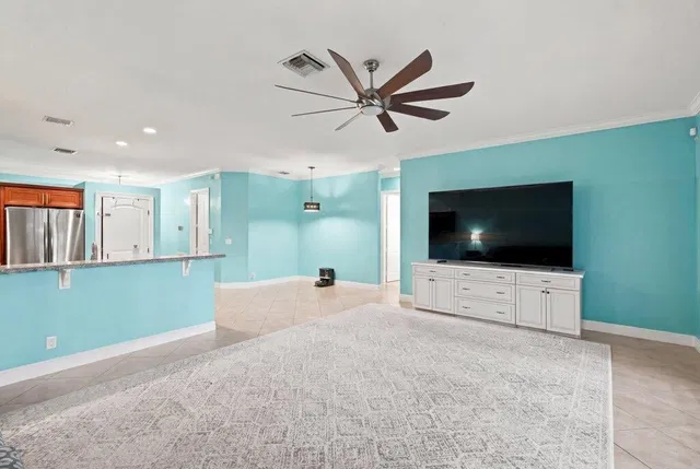 Residence photo 17