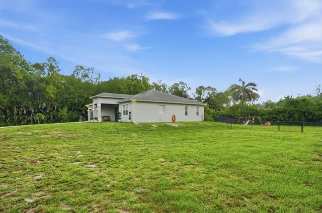 Residence photo 45