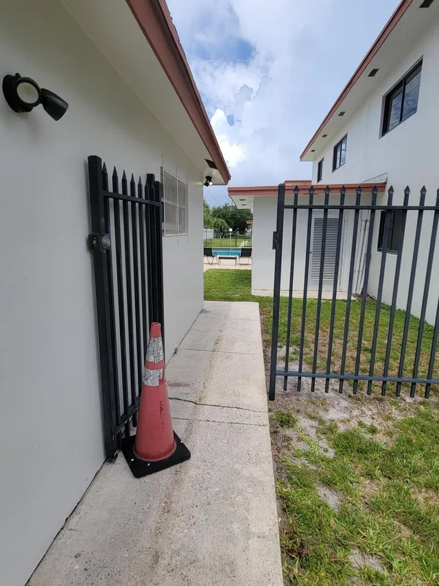 Boca Raton Unit 9 photo 33