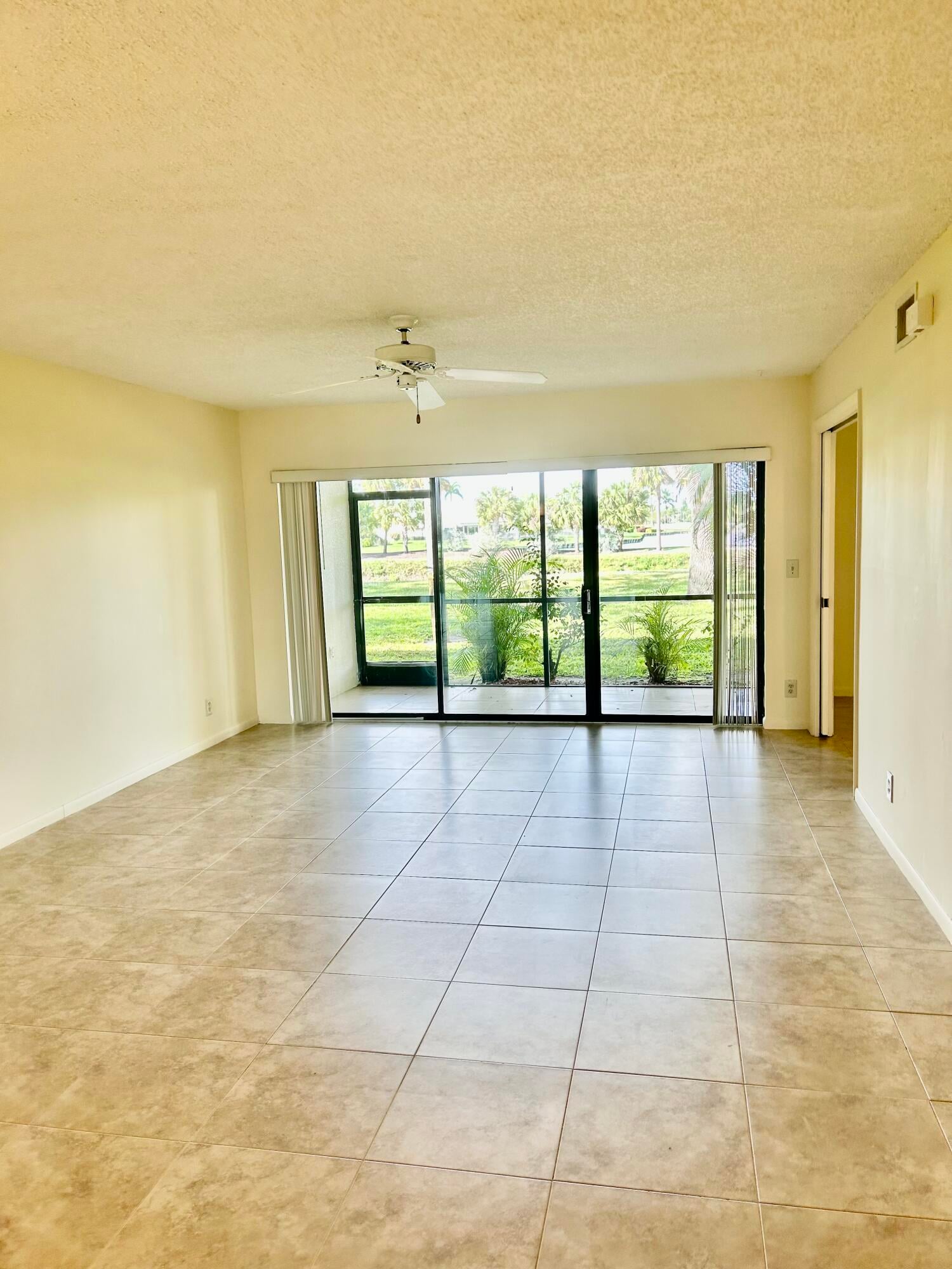 Unit 221d photo 12