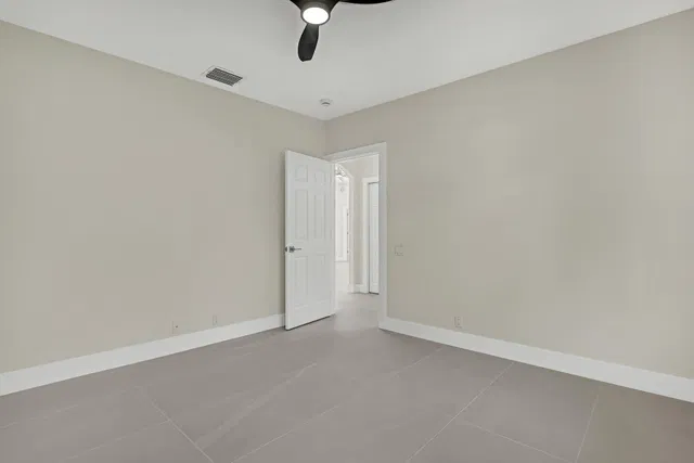 Residence photo 44