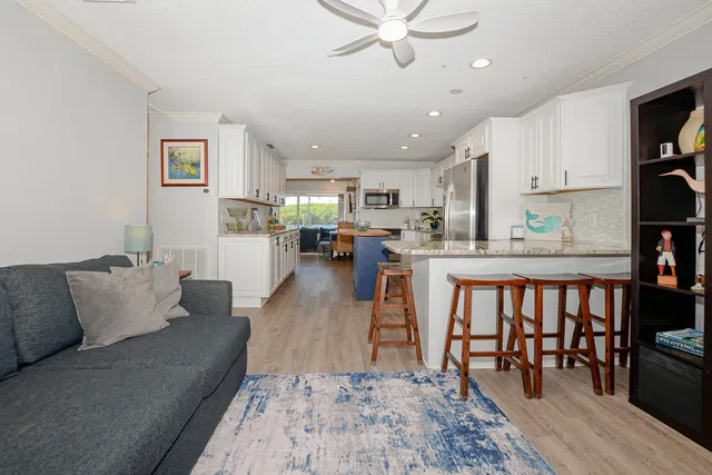 Residence photo 6