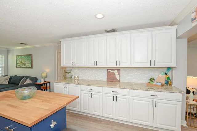 Residence photo 10