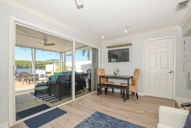 Residence photo 11
