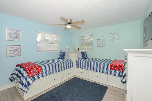 Residence photo 16