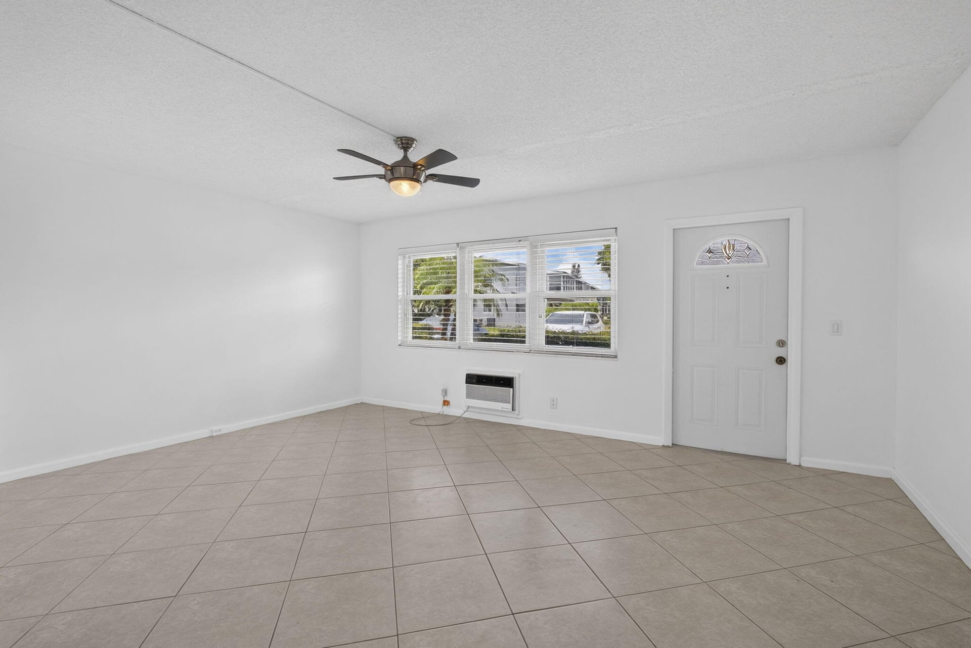 Residence photo 4