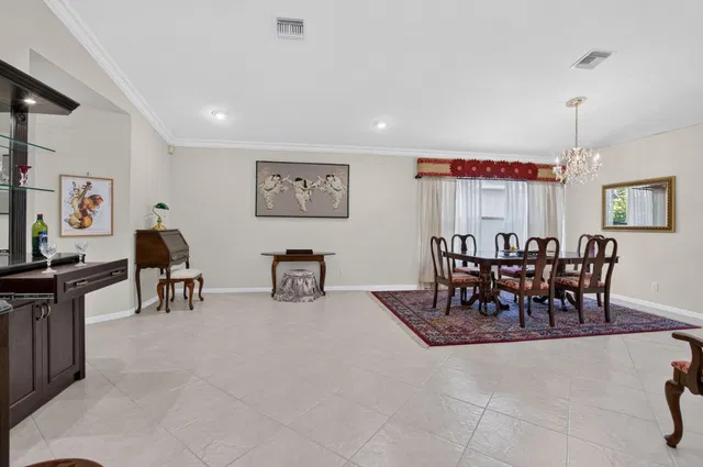 Residence photo 10