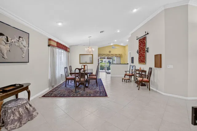 Residence photo 17