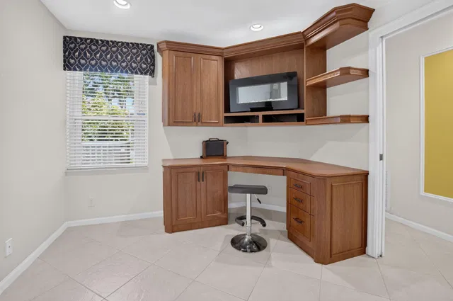 Residence photo 20