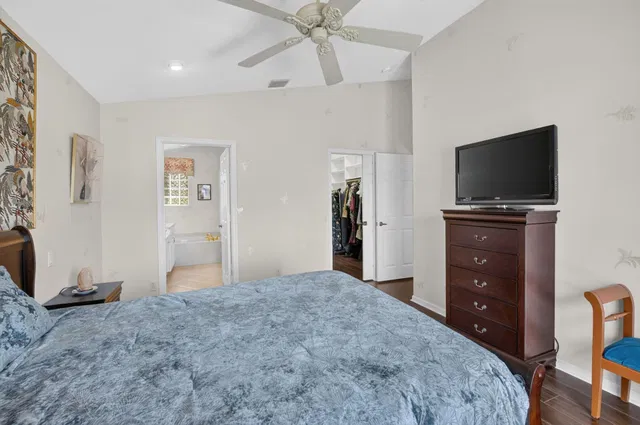 Residence photo 23