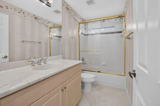Residence photo 24