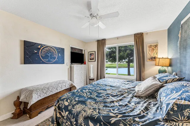  Residence photo 11