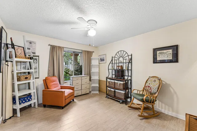  Residence photo 15