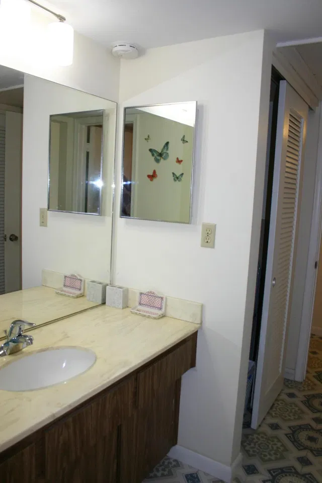 Unit 130 photo 14